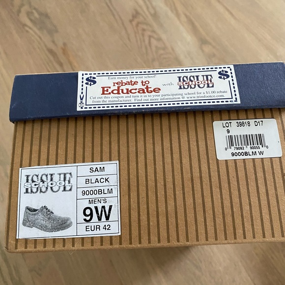 NEW!!! School Issue Sam black lace up dress shoes - mens/ boys size 9w - Picture 6 of 7